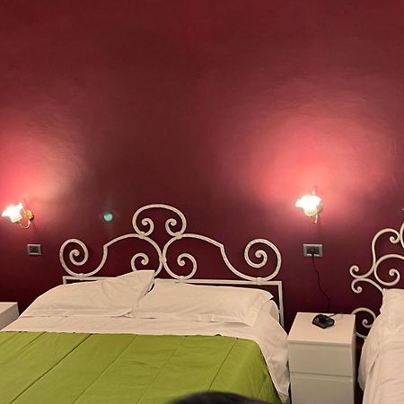Piccolo Hotel Con Access Ztl !!! Nel Centro Storico Di Firenze !!! Екстер'єр фото