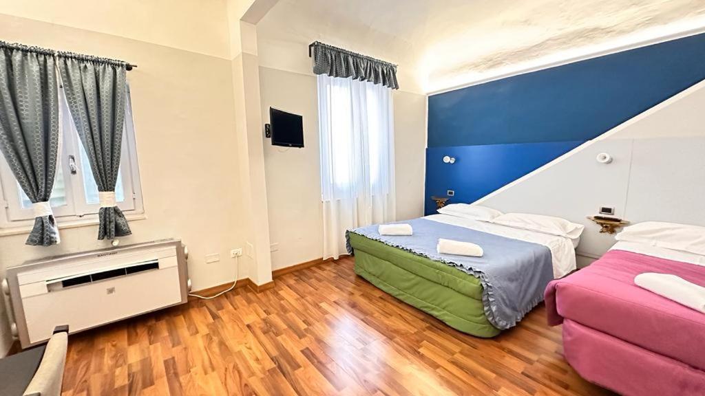 Piccolo Hotel Con Access Ztl !!! Nel Centro Storico Di Firenze !!! Екстер'єр фото
