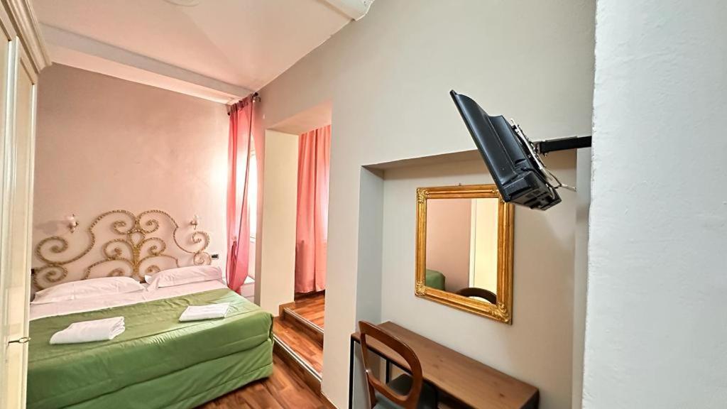 Piccolo Hotel Con Access Ztl !!! Nel Centro Storico Di Firenze !!! Екстер'єр фото