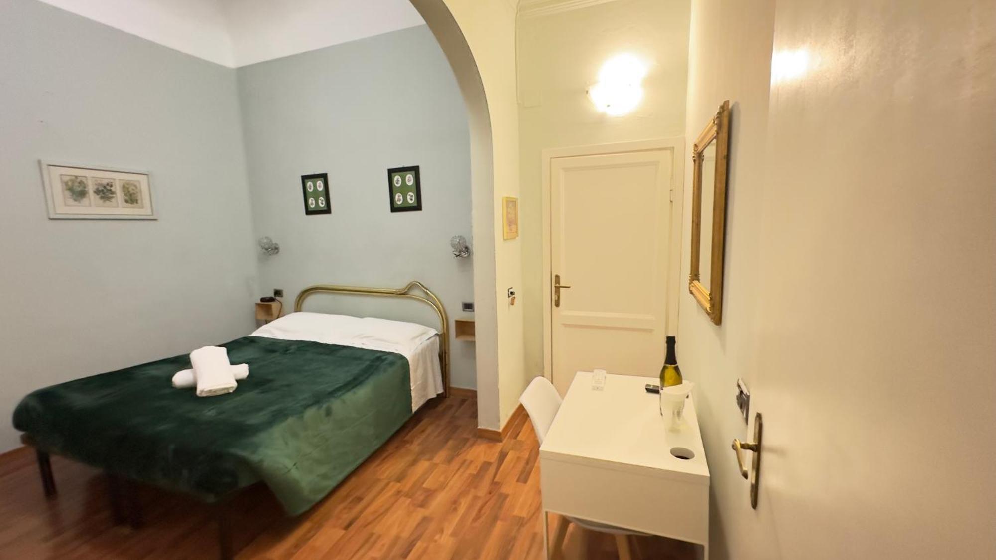 Piccolo Hotel Con Access Ztl !!! Nel Centro Storico Di Firenze !!! Екстер'єр фото
