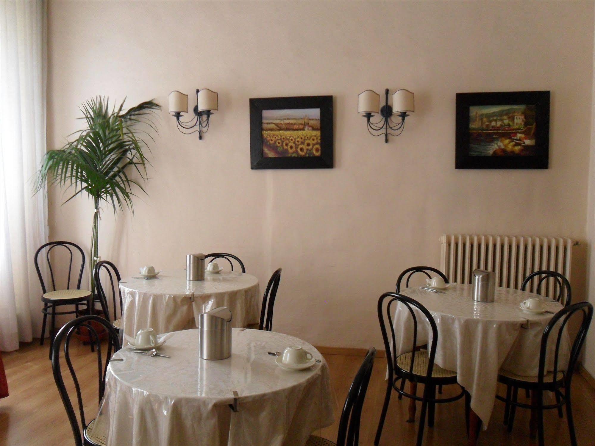 Piccolo Hotel Con Access Ztl !!! Nel Centro Storico Di Firenze !!! Екстер'єр фото