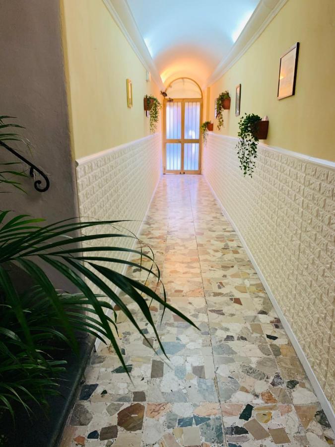 Piccolo Hotel Con Access Ztl !!! Nel Centro Storico Di Firenze !!! Екстер'єр фото